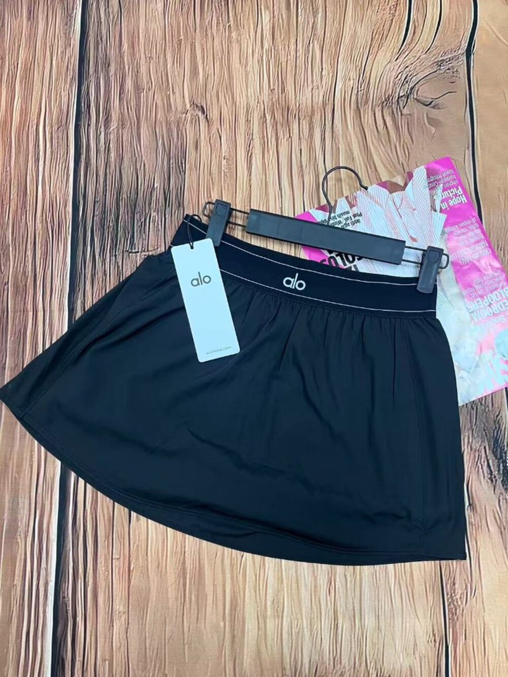 🎁Brand New Alo Yoga Match Point Tennis Skirt🖤 Sporty Style - Picture 2 of 8